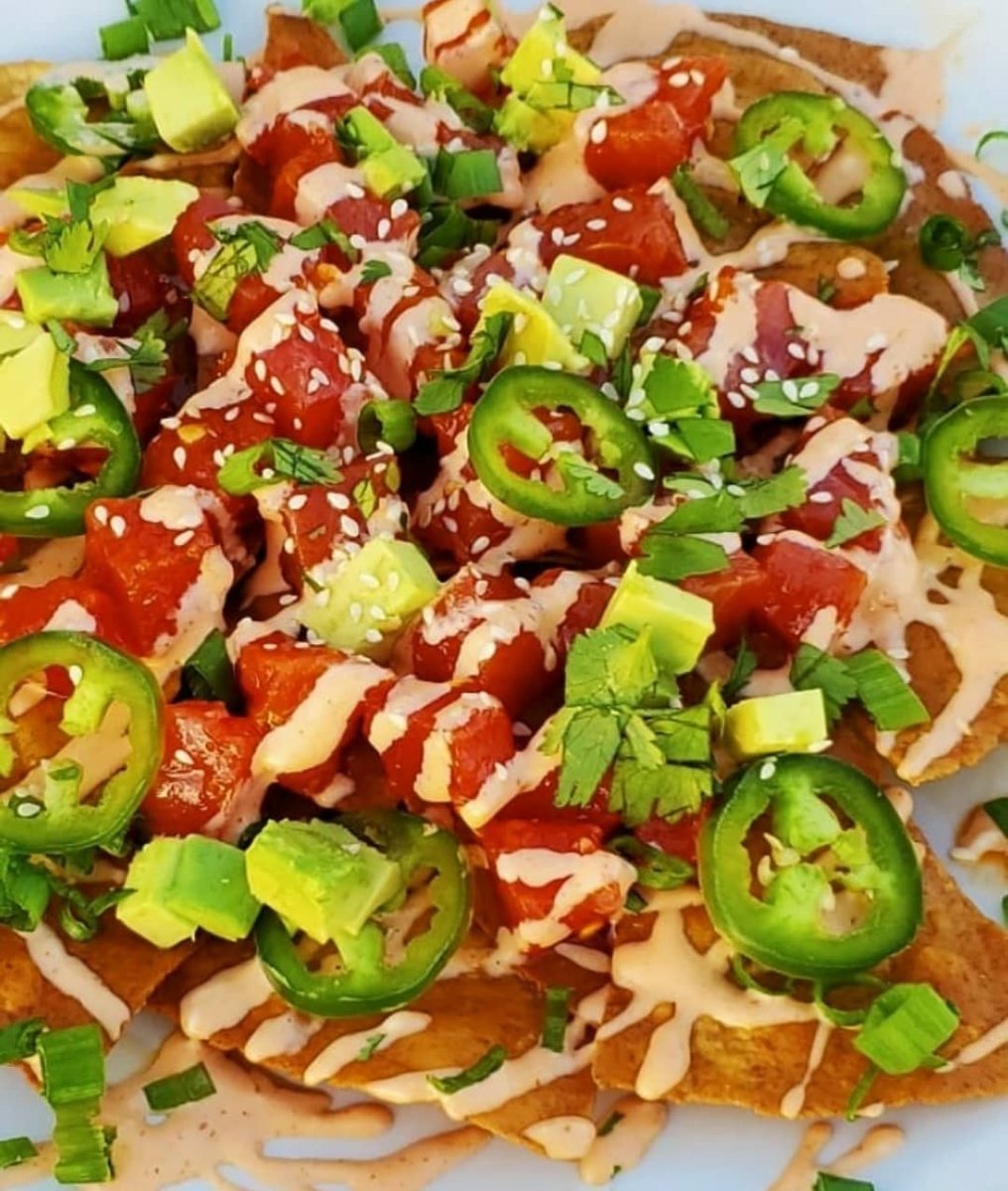 Keto Ahi Poke Nachos 🌊